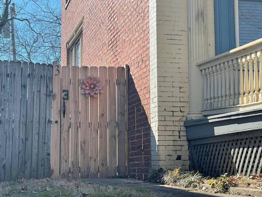 E3 Centrally Located In Carytown Fully Fenced Richmond Extérieur photo